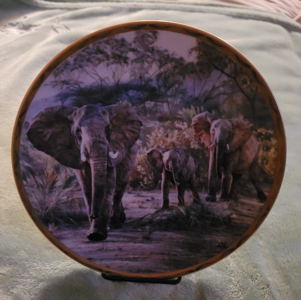 Lennox Elephant Plate